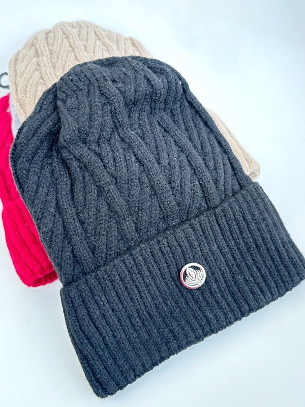 Producto - Gorro de lana negro con interior piel
