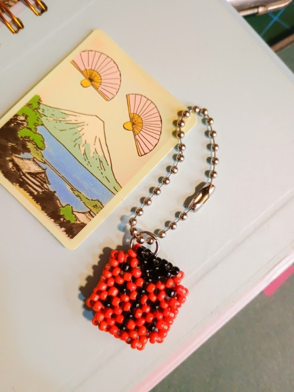 Producto - Charm Vaquita (roja)