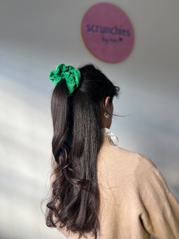 Producto - Scrunchie plush verde - 1