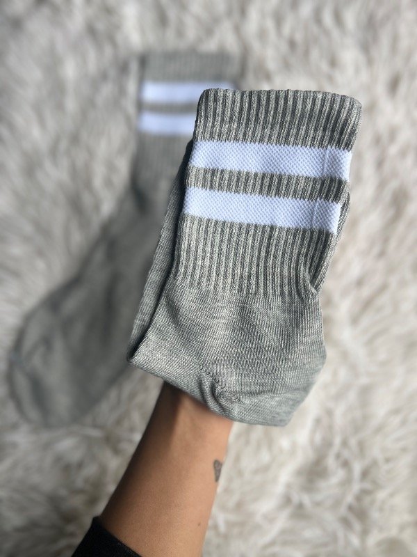 Producto - GRIS RAYAS BLANCAS