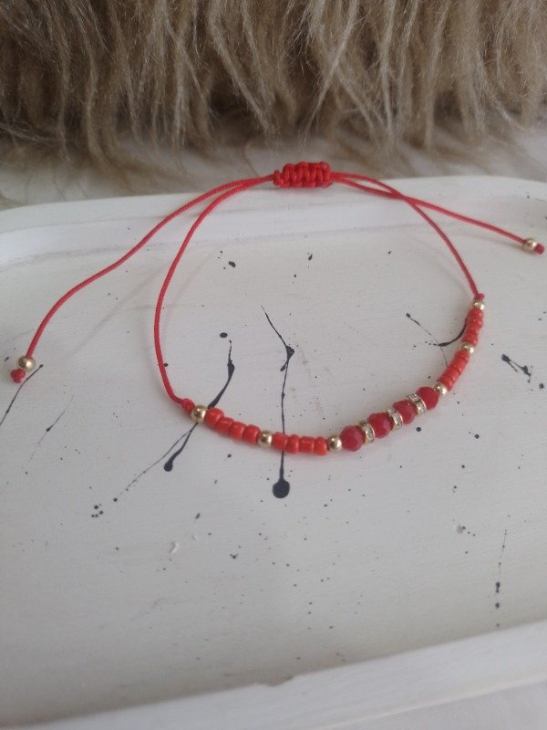 Producto - Perlas doradas y strass