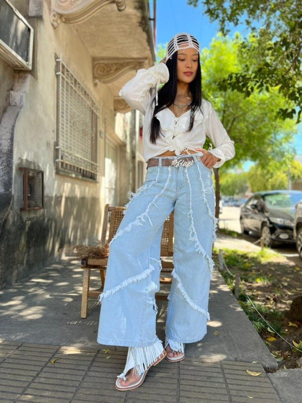 Producto - JEAN DESFLECADO SKY BY TYHWA