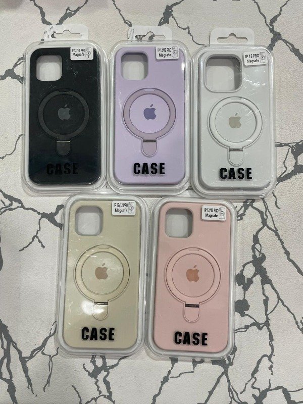 Producto - case silicona con magsafe iph 16 pro max