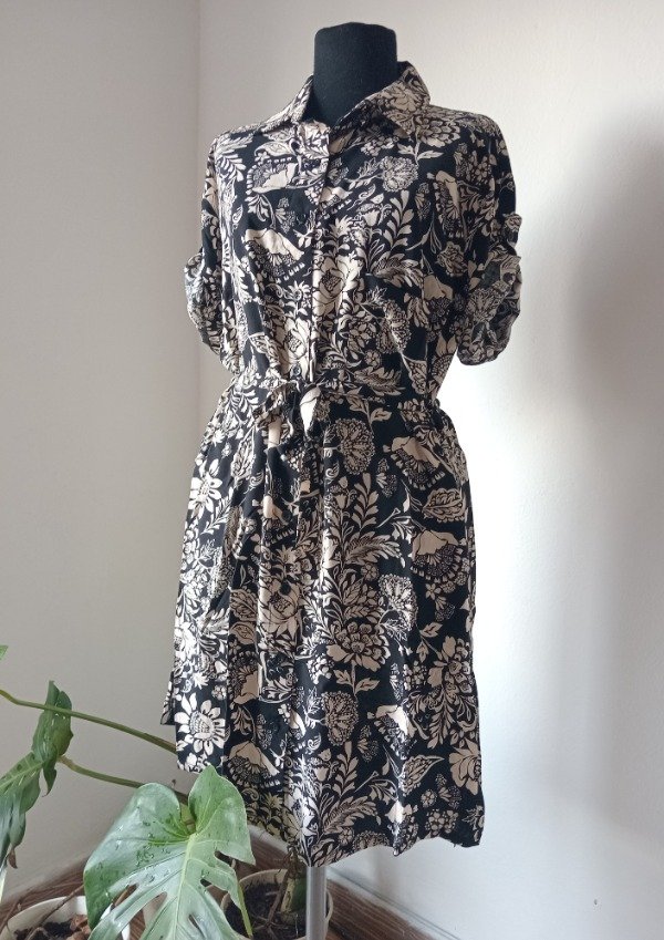 Producto - Vestido camisero estampado. - 0