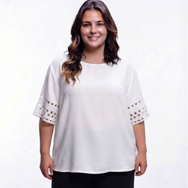 Producto - Blusa Crepe con Guipiur en mangas...Talle 52/54 - 0