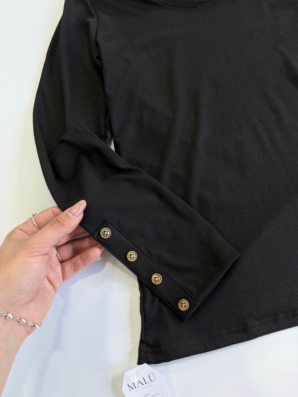 Producto - Camisetas básicas con botones - 2
