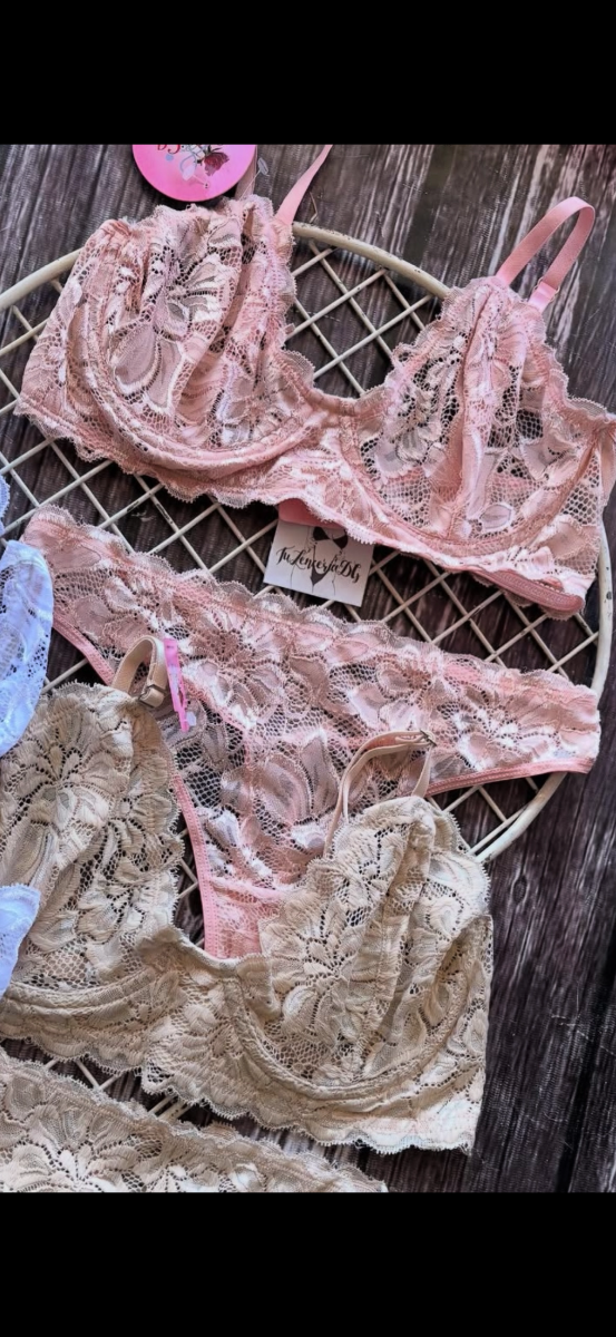 Conjunto de encaje sin armar con arcos