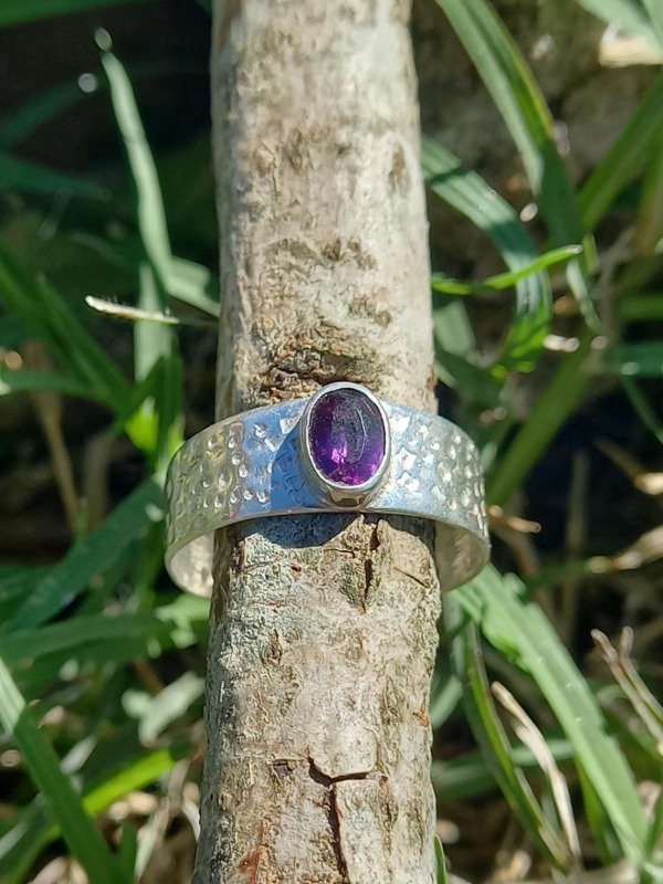 Producto - Anillo Cuarzo Amatista faceteado texturas 18 mm