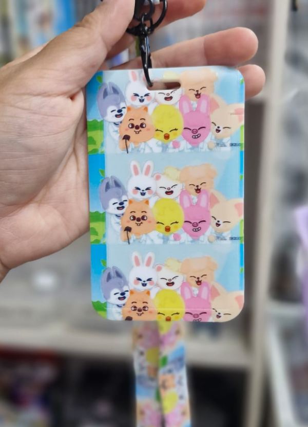 Producto - STRAY KIDS - PORTASUBE SKZOO DE BLANCO