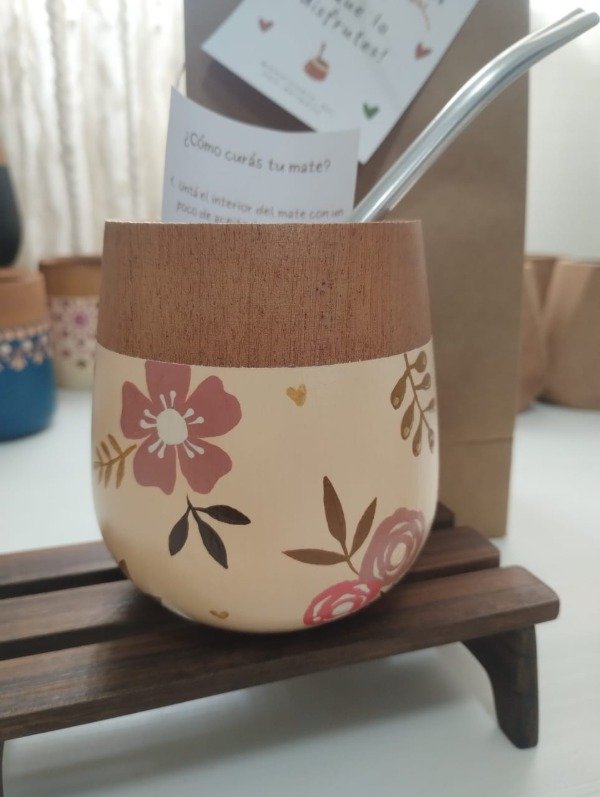 Producto - Mate floral nude