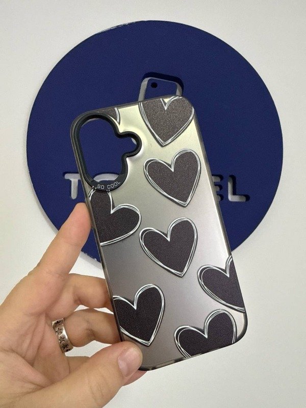 Producto - FUNDA METALIZADA CON DISEÑO IPHONE 16