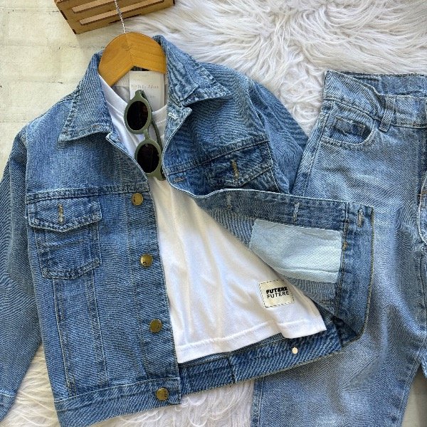 Producto - Campera de jeans unisex talles 6 al 16