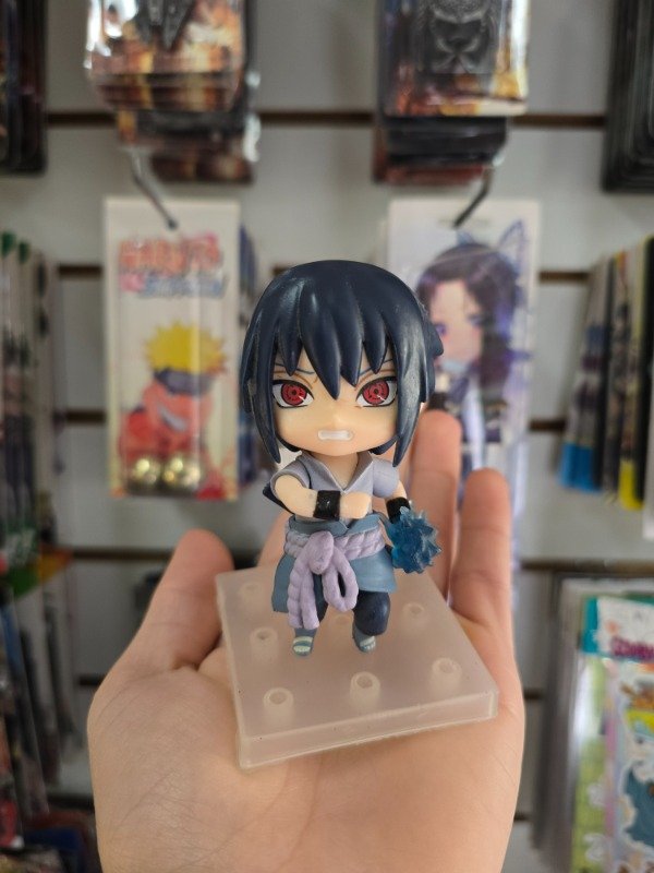Producto - Figura Sasuke Chidori base transparente