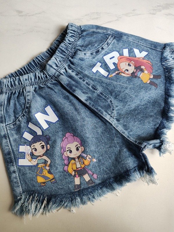 Producto - Short denim Huntrix nevado