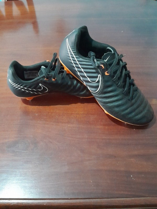 Producto - Botines Nike con tapones Número: 38,5 39 Us7,5