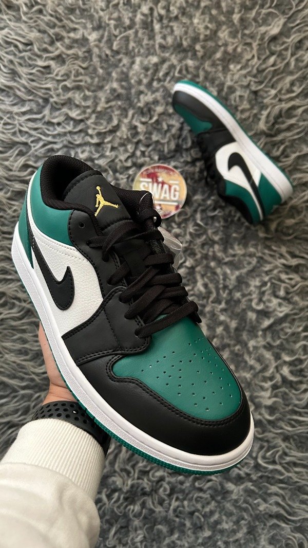 Producto - JORDAN RETRO 1 LOW GREEN TOE - 1