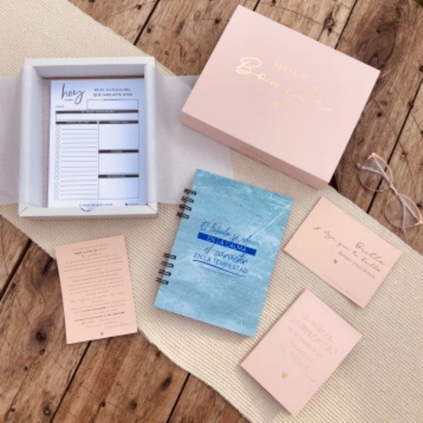 Producto - Kit caja: Hola bonita Rosa [cuaderno,libreta y bloc planner]