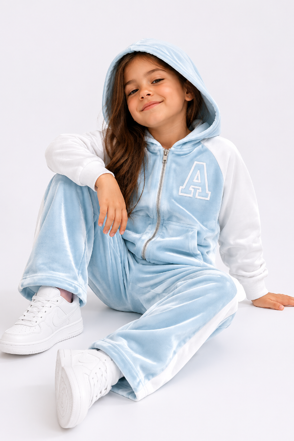 Producto - CONJUNTO VARSITY CELESTE (CAMPERA + PALAZO)