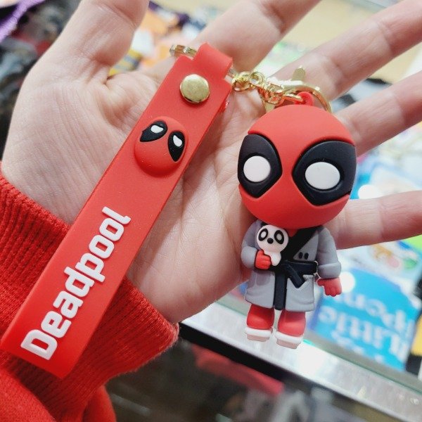 Producto - LLAVERO DE GOMA DEADPOOL BATA