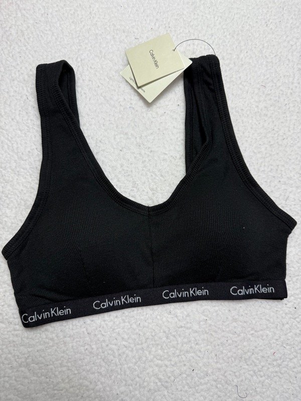 Producto - Top Ck Negro