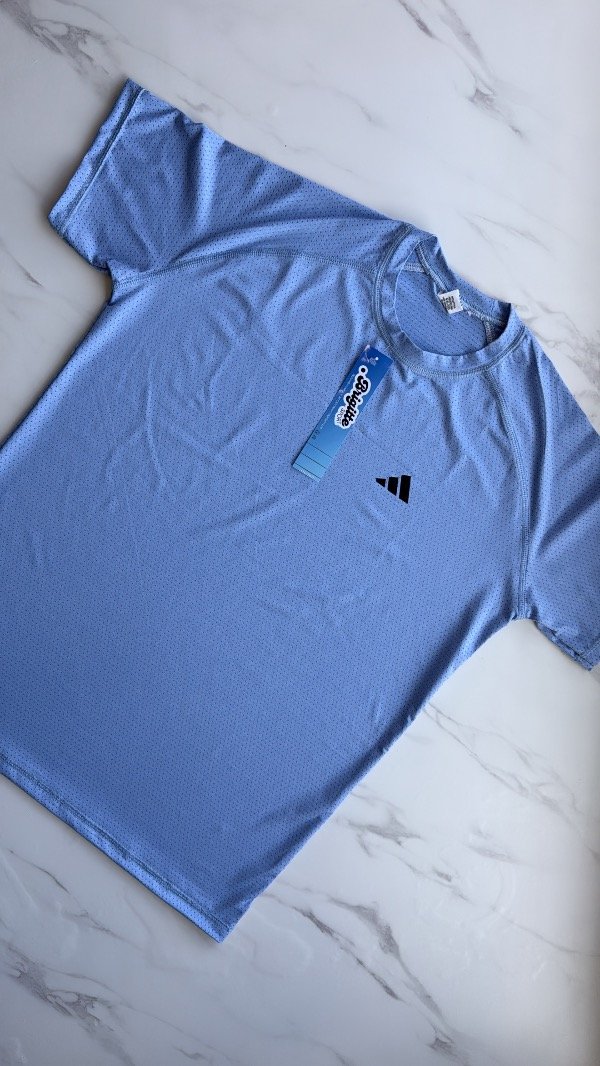 Producto - Adidas celeste t1
