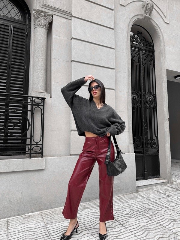 Producto - Pant efecto piel wine Stradivarius Talle 38
