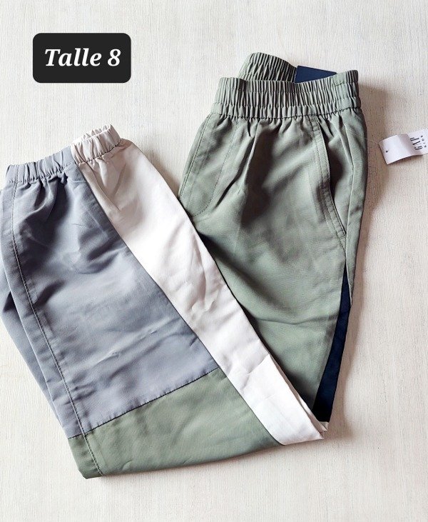 Pantalon gap talle 8 combinado