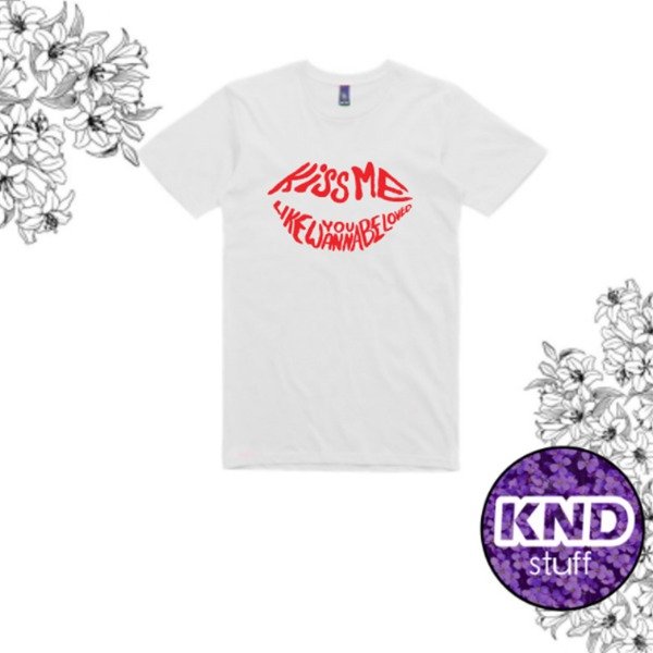 Remera kiss me