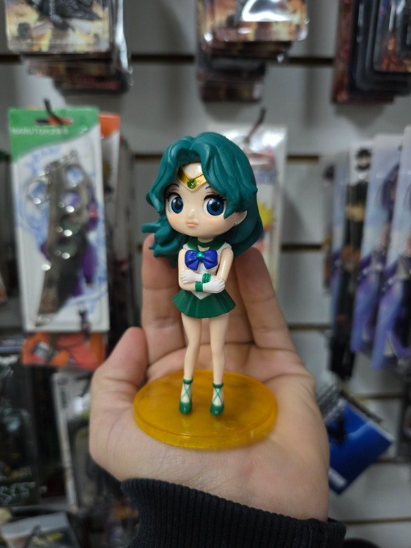 Producto - Figura Sailor Neptune base amarilla mediana
