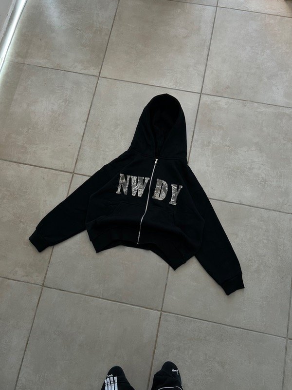Producto - ZIP HOODIE NWDY
