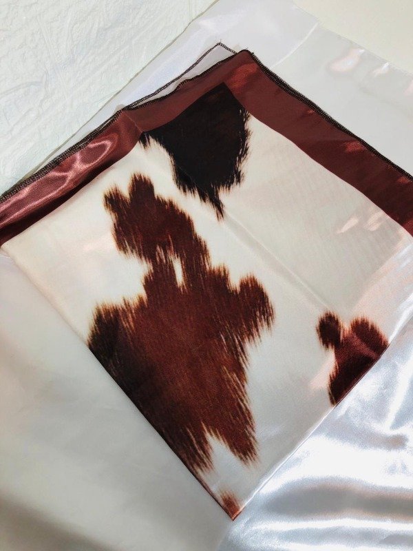 Producto - pañuelo de seda cod 2008