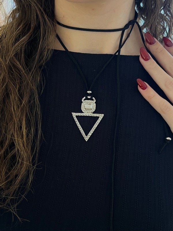 Producto - Collar Triángulo