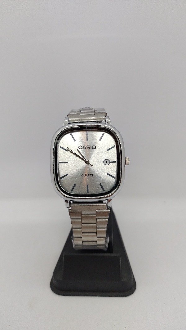 Producto - Reloj Casio plateado