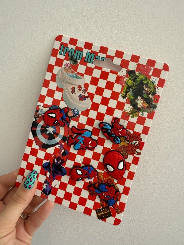 Producto - Pack de Pins para crocs Spiderman