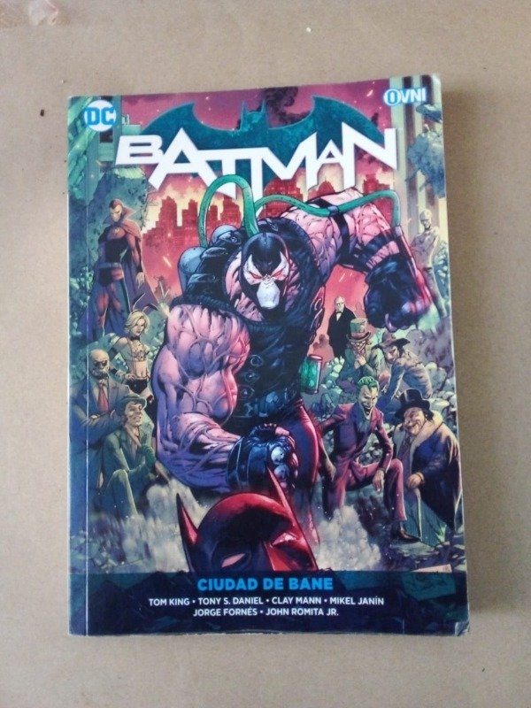 Producto - Batman Ciudad de Bane - King Daniel Romita Jr - DC Ovni Press 2020