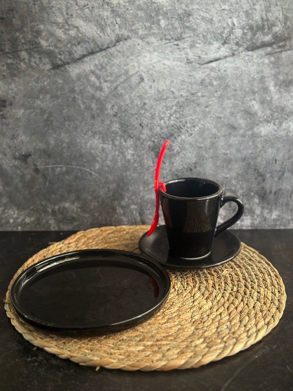 Producto - Set desayuno minimalista negro - Juego de Café y plato