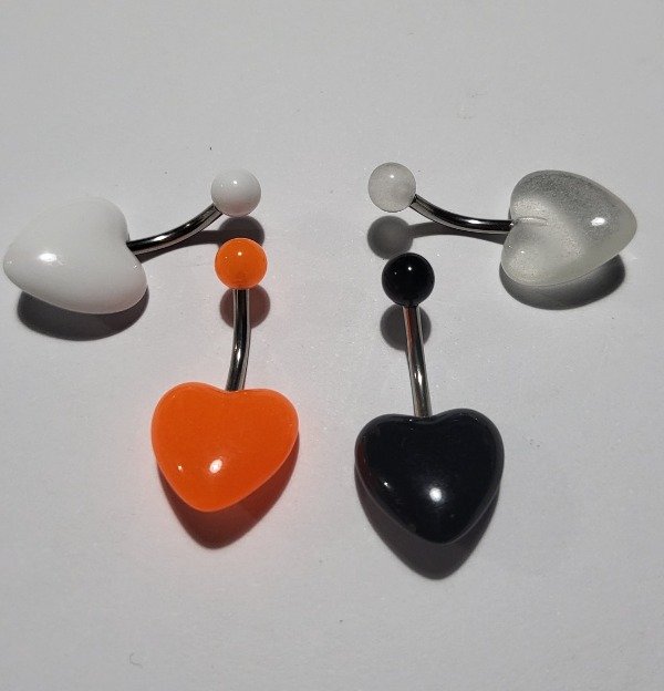 Producto - Ombligo corazónes acrilico