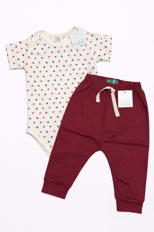 Producto - Dúo body crudo huellas y babucha bordo