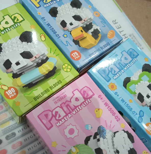 Producto - Lego panda/ oso polar 160 piezas