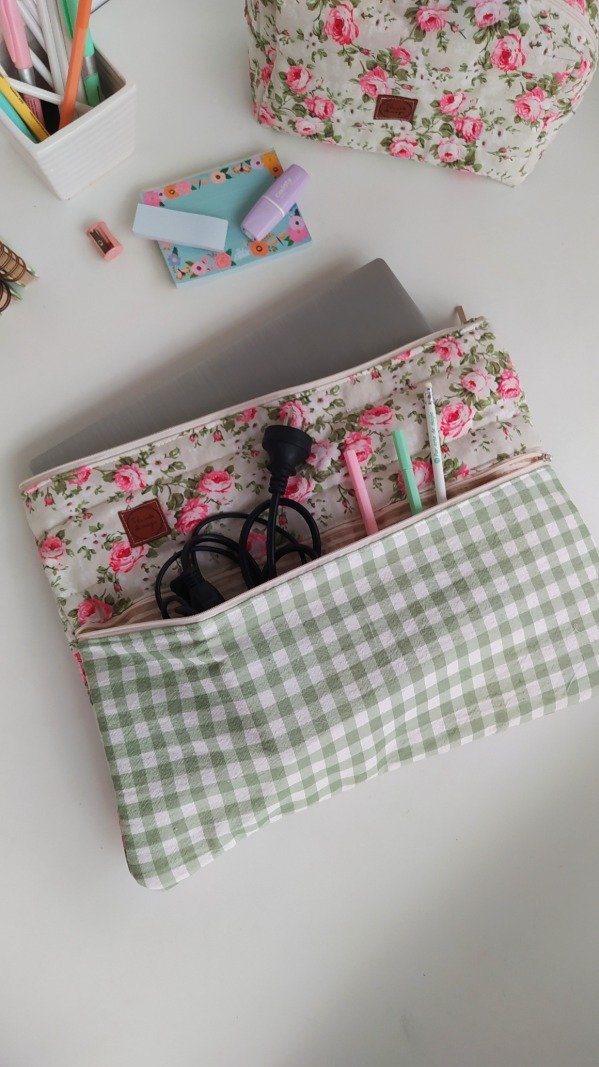 Producto - Funda para notebook verde