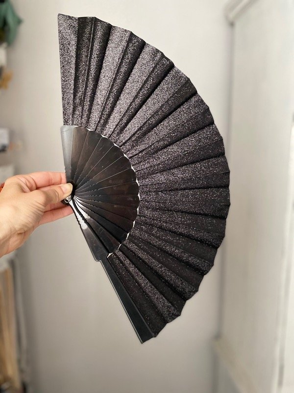 Producto - Abanico negro destellos