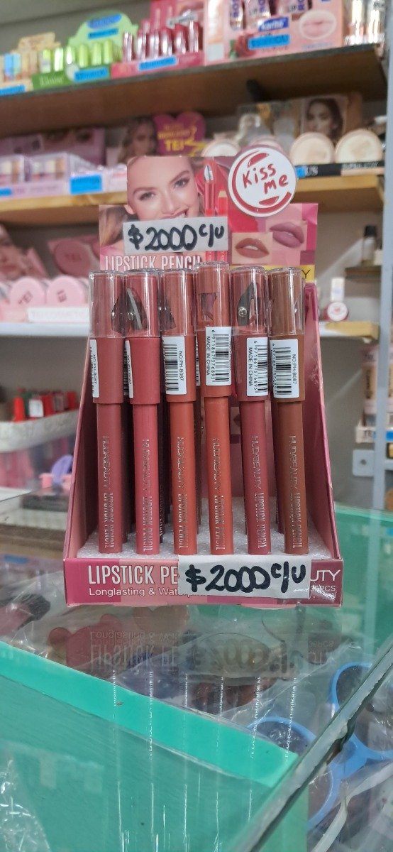 Producto - Delineador crayon de labios con saca puntas