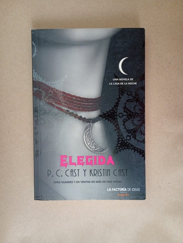 Producto - Elegida - P C y Kristin Cast - La factoría de ideas 2013