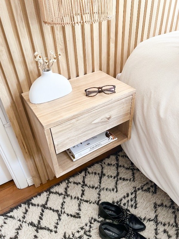 Producto - Mesa Luz Flotante Wanda (cajón con tirador) - 2