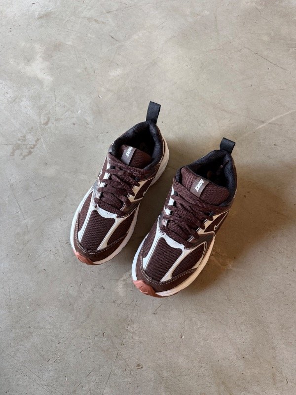 Producto - Nike 2550 café - 1