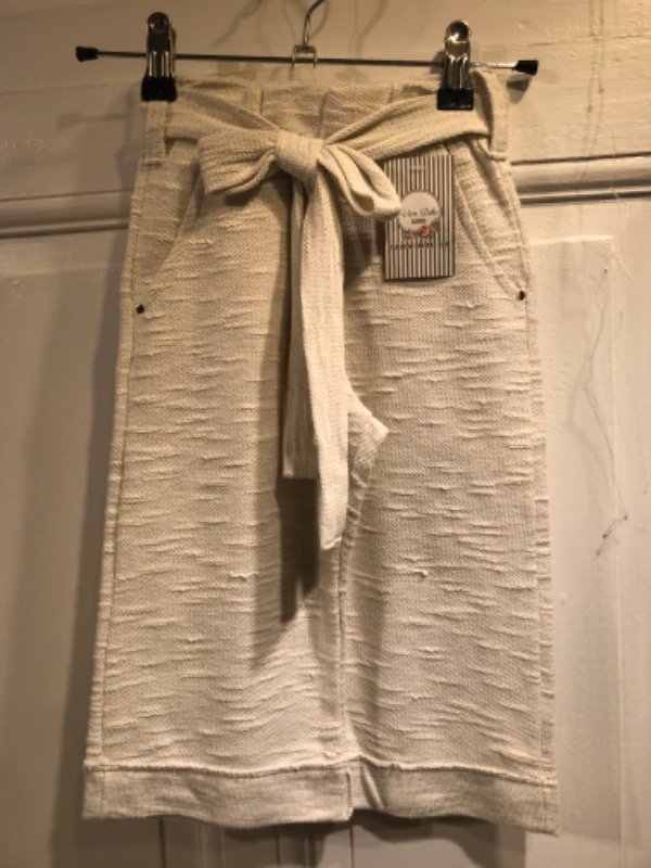 Producto - Pantalon VAN DIKE rustico gaspeado blanco nuevo Talle 4 años- PRECIO: 23x