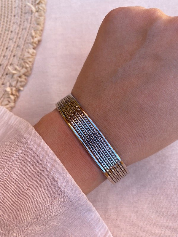 Producto - Pulsera Líneas rígida F.