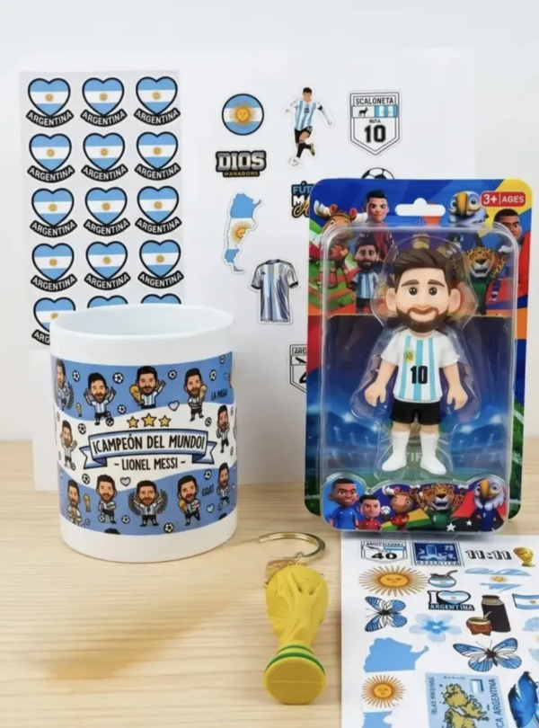 Producto - Kit Messi - Muñeco, Taza, Stickers y llavero