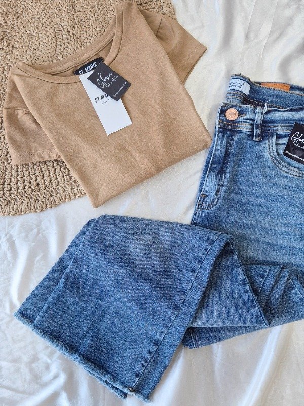 Producto - REMERA KIND