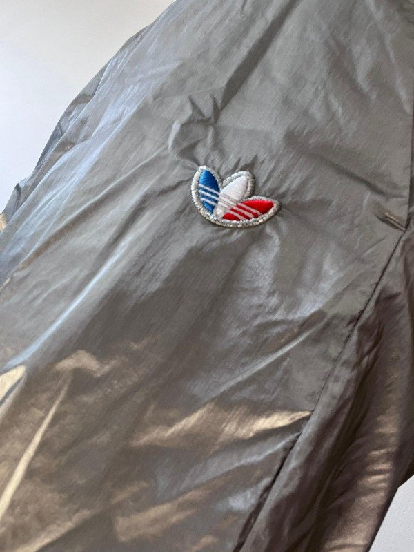 Producto - ADIDAS PLATEADO